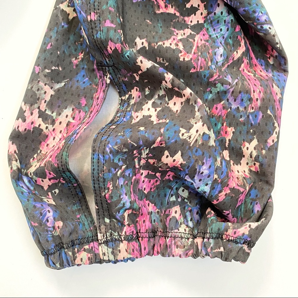 Lululemon black purple pink floral multi roll waist OM jogger pants - Picture 9 of 14